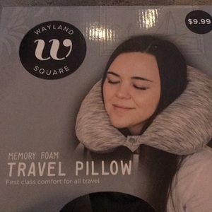 Travel pillow